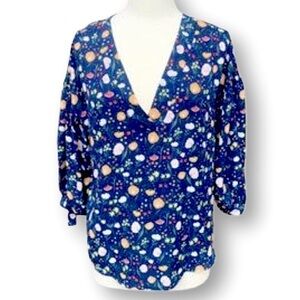 Finn & Grace blouse tunic NWT blue floral flowy top Medium